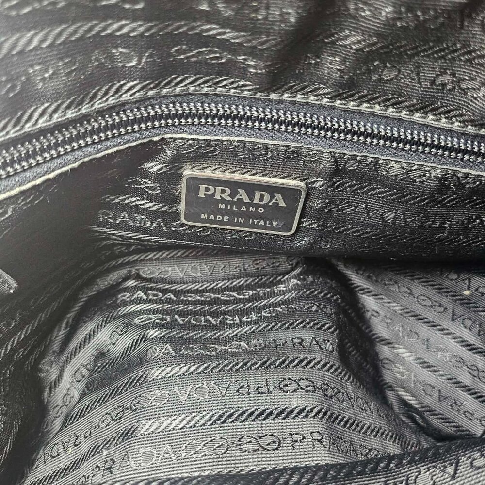 🔥PRADA designer nylon dark red handbag. - Picture 6 of 7